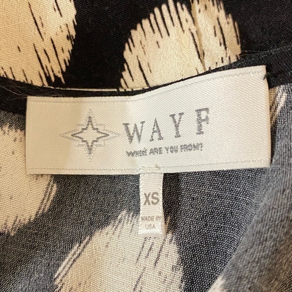 Wayf Abstract Black & White Polka Dot Shift Dress size XS - Picture 7 of 7